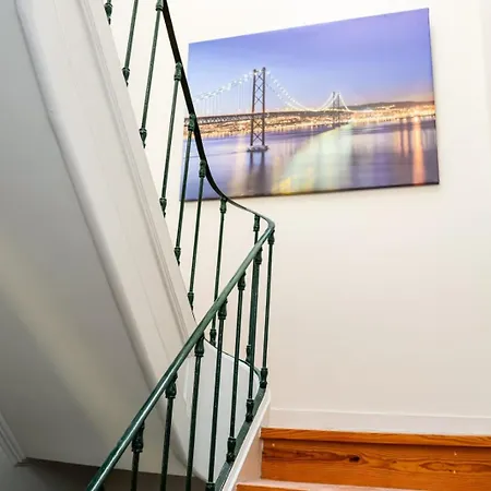 Апартаменты Residencia Queiros - T1 Лиссабон