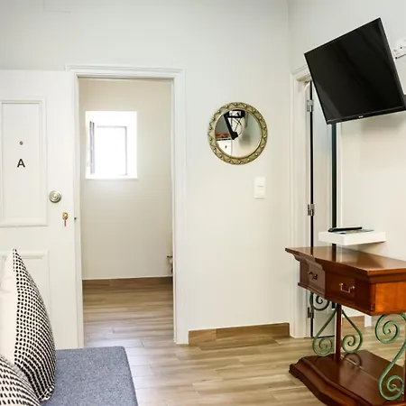 Апартаменты Residencia Queiros - T1 Лиссабон