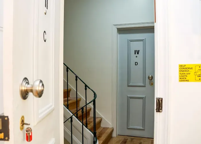 Residencia Queiros - T1 Лиссабон