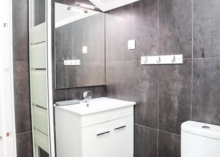 Residencia Queiros - T1 *